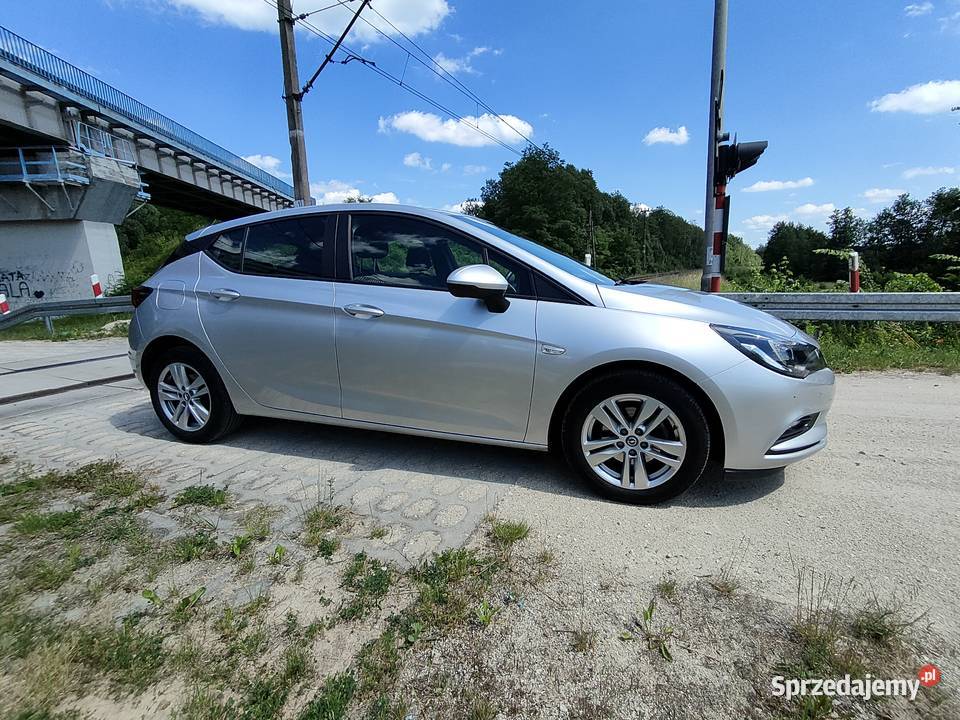 Sprzedam Opel Astra K Salon Polska manualna Rytwiany sprzedam
