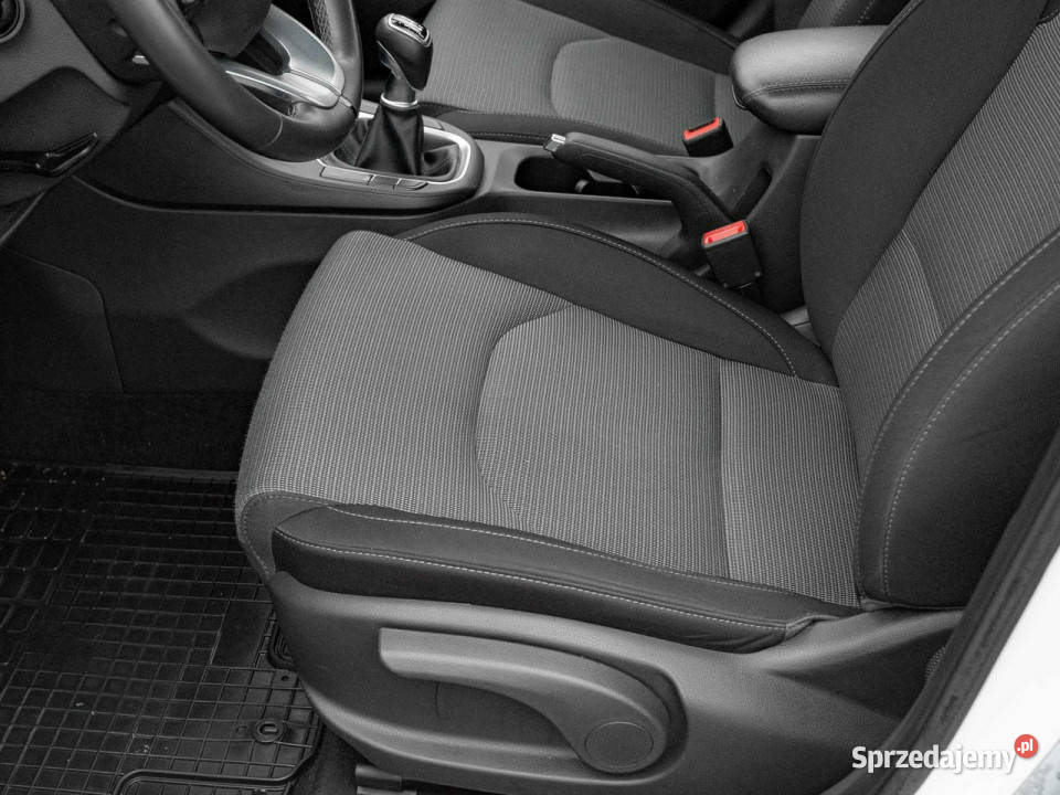 Hyundai i30 GD8G67310 TGDI Modern Czpark Klima