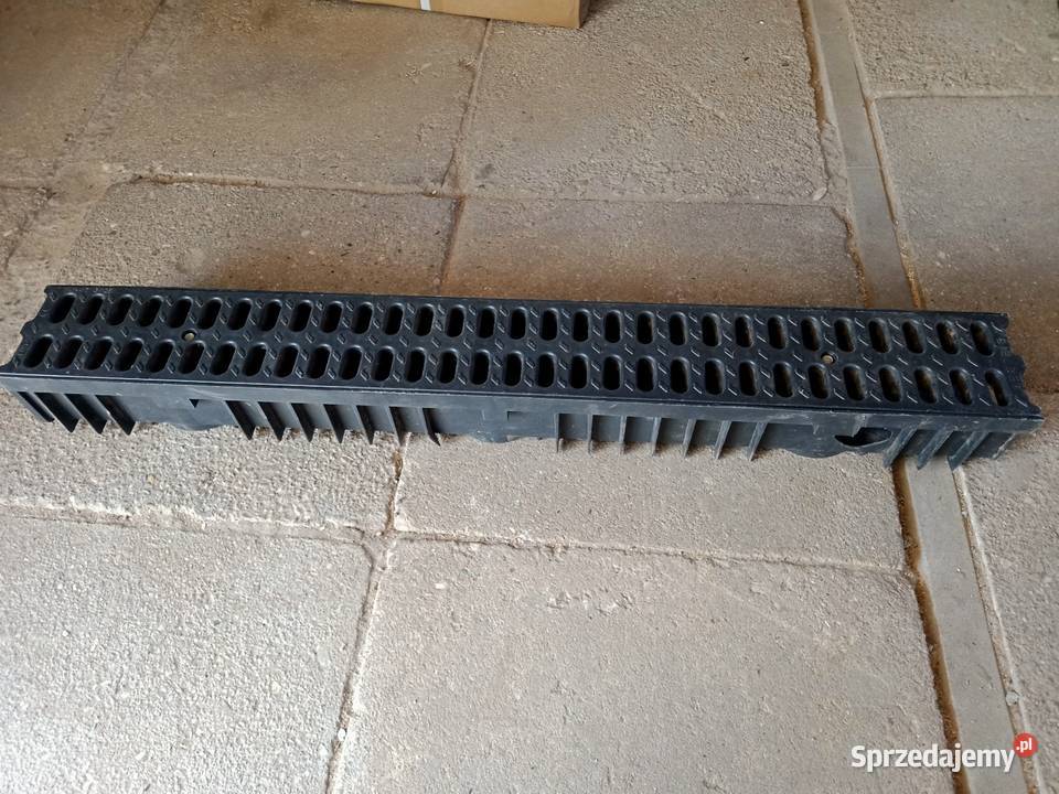 Odwodnienie liniowe koryto odwodnienia tworzywo wielkopolskie Dąbcze