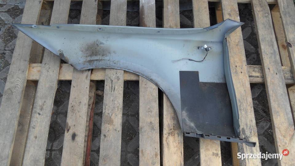 BMW E82 11r błotnik prawy przód świętokrzyskie