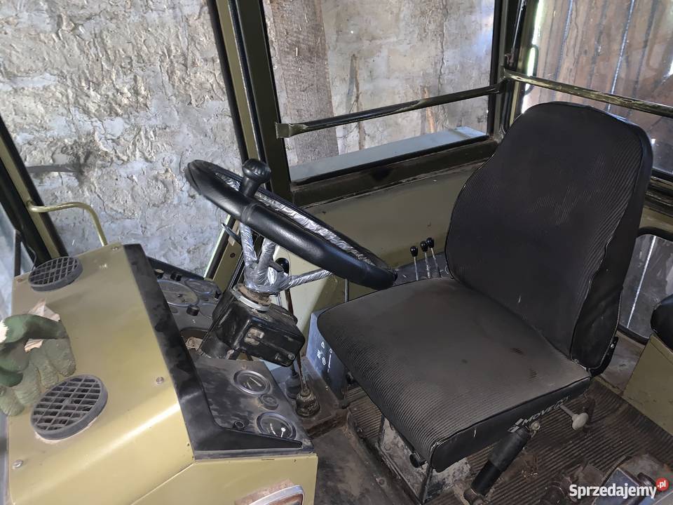 Ciągnik rolniczy Fortschnitt ZT 323 Pneumatyczne siedzenie