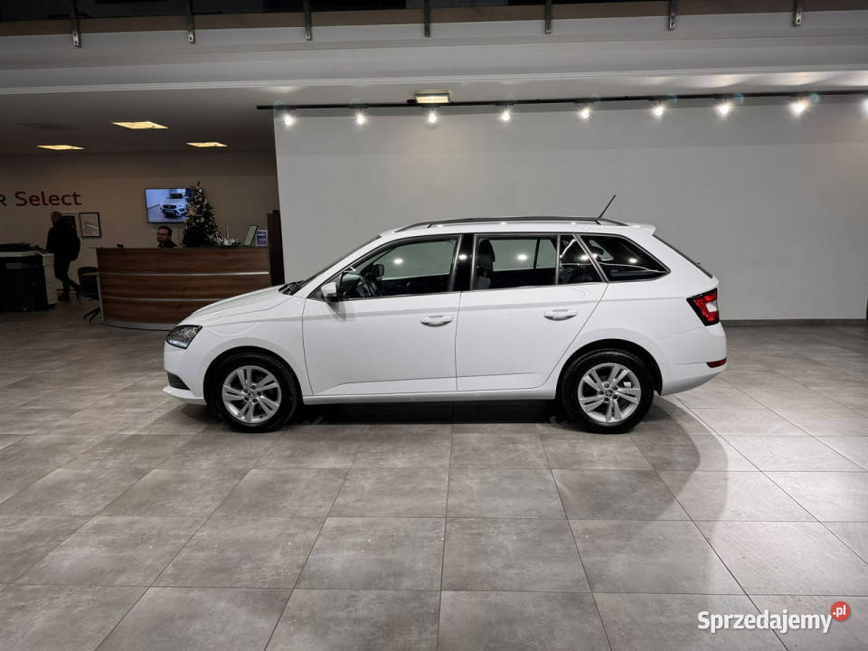 koda Fabia VAT 23 Ambition 10TSI 95 M5 2022 r ABS
