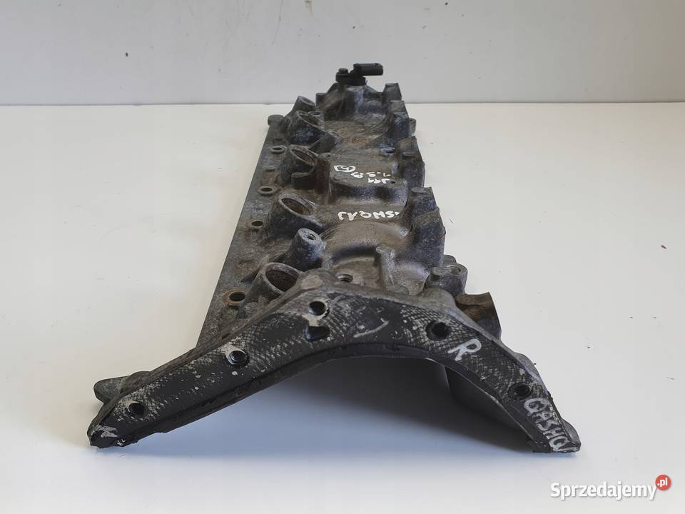 Renault Captur 13 TCe POKRYWA ZAWORÓW 132654210R osobowe