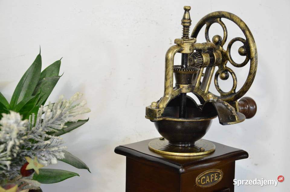 piękny drewniany MŁYNEK do kawy piętrowy