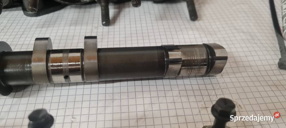 Yamaha R1 RN 12 wałek rozrządu