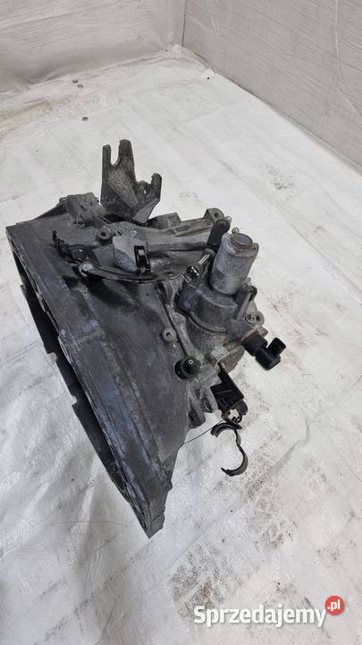 SKRZYNIA BIEGÓW F40 OPEL ASTRA J IV ZAFIRA C 20 Skrzynie biegów manualne
