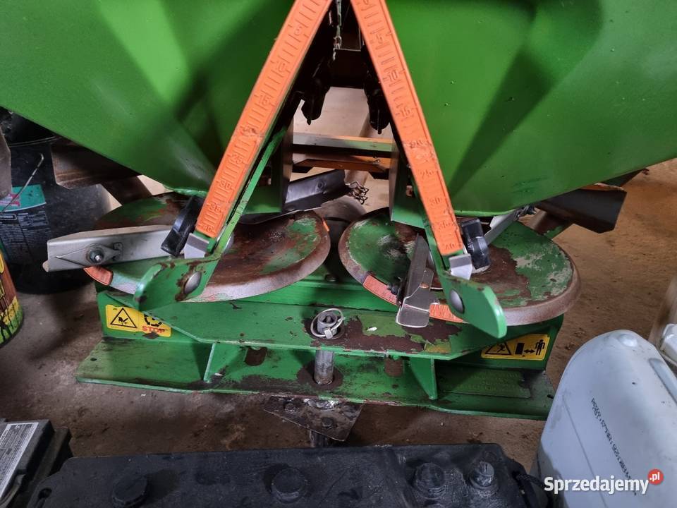 Rozsiewacz nawozów Amazone dwutalerzowy kujawsko-pomorskie Zbójno