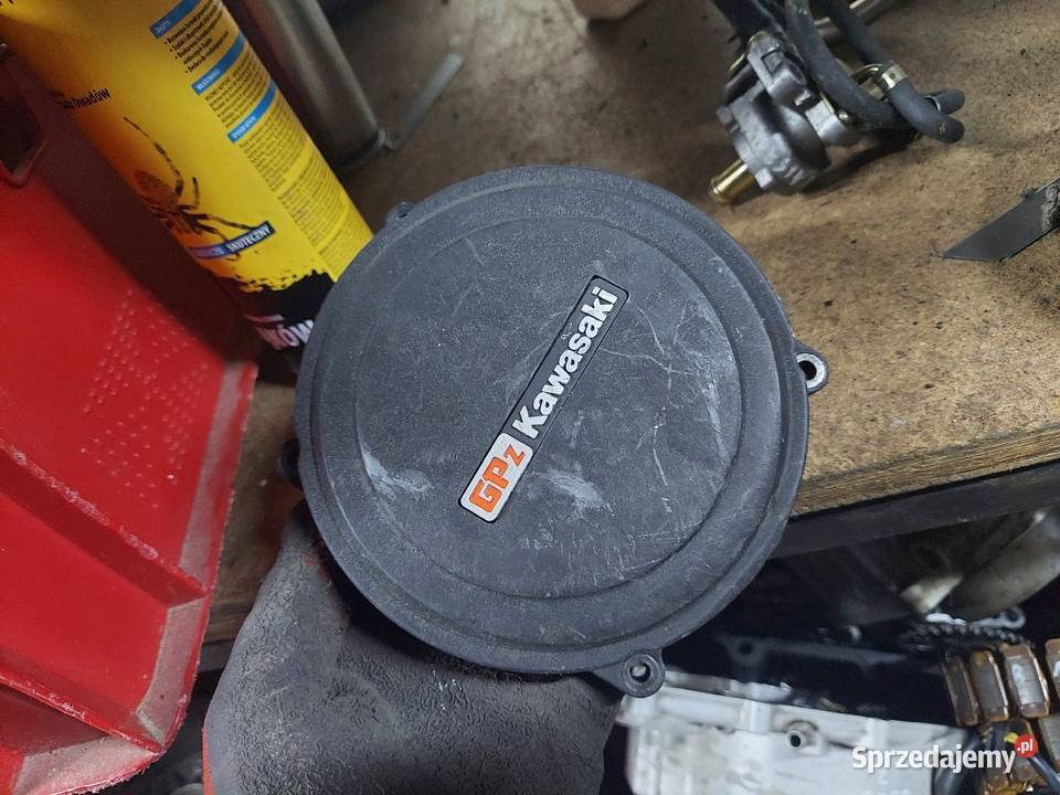 Kawasaki GPZ 600 pokrywa lewa zapłonu iskrownika Jelenia Góra