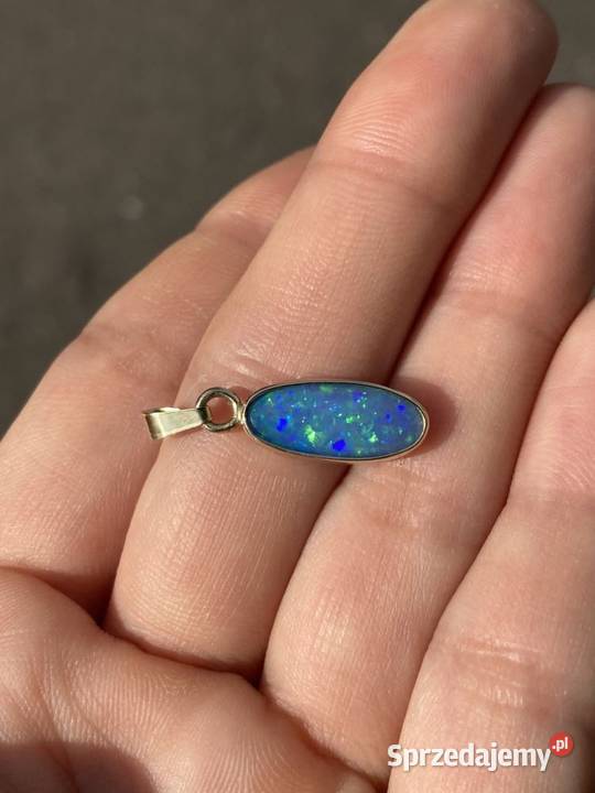 złota zawieszka z naturalnym opalem brazylijskim Naszyjniki Warszawa sprzedam