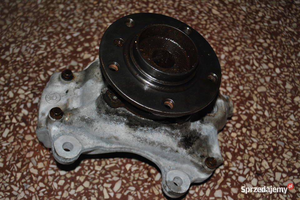 Zwrotnica prawy przód BMW E60 E61 osobowe śląskie Poręba