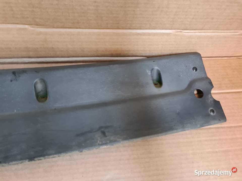 IVECO DAILY 3 9906 listwa osłona podszybia szyby Legnica