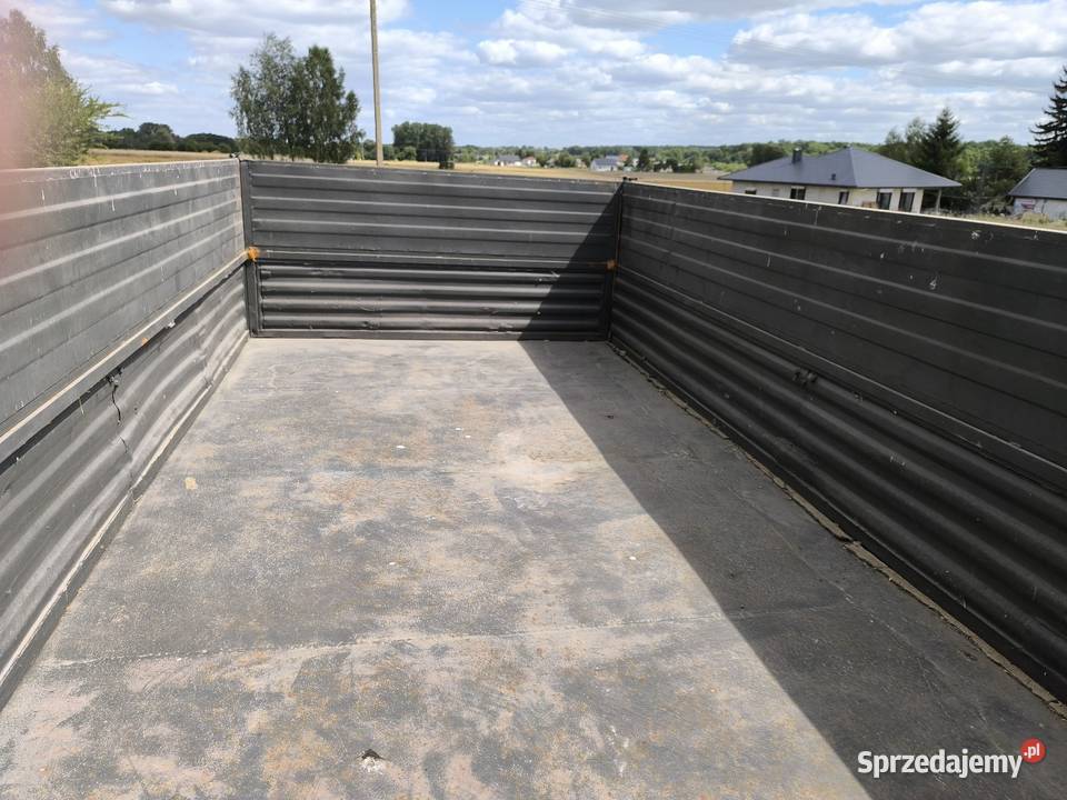 Przyczepa rolnicza zarejestrowana ubezpieczona