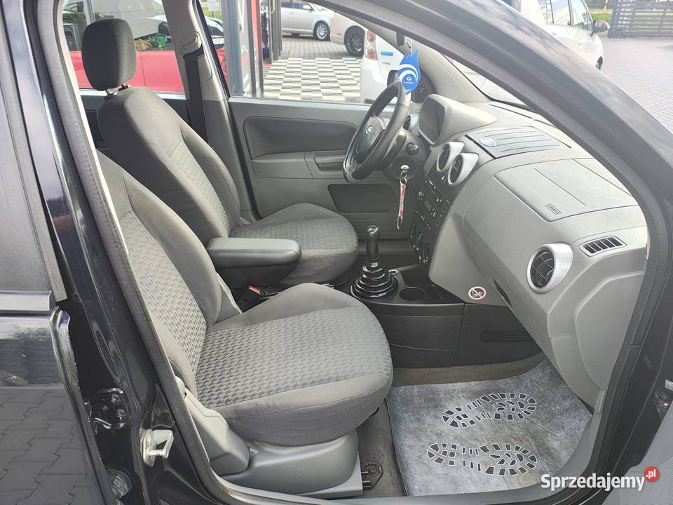 Ford Fusion 16 Benzyna Sprawna Klimatyzacja czarny Zarszyn sprzedam
