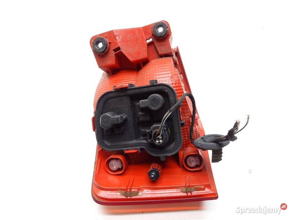 LAMPA PRAWA PRAWY TYŁ TYLNA W BŁOTNIK 4G5945096 sprzedam