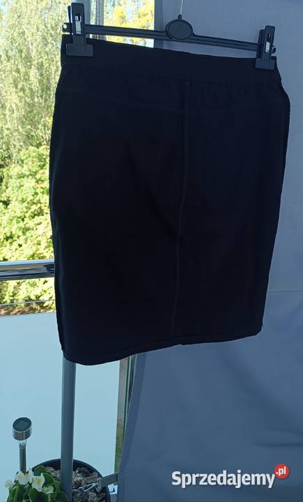 Nowa czarna jeansowa mocno rozciągliwa spódnica