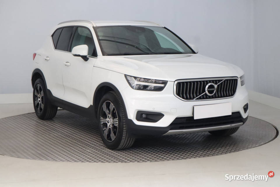 Volvo XC40 T4 podgrzewane fotele Zabrze