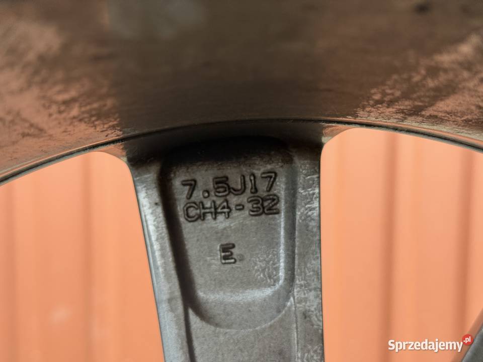 Alufelgi Peugeot 17 4x108 75J ET32 Czujniki sprzedam