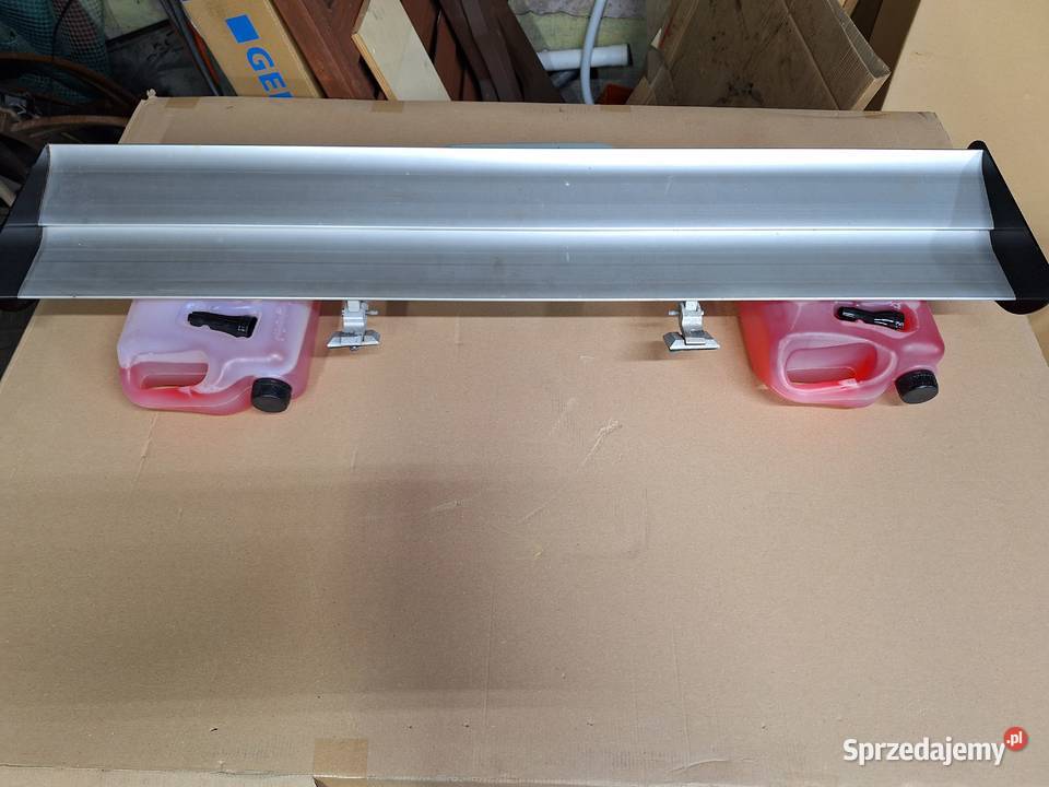 Spojler na tylną klapę Banie