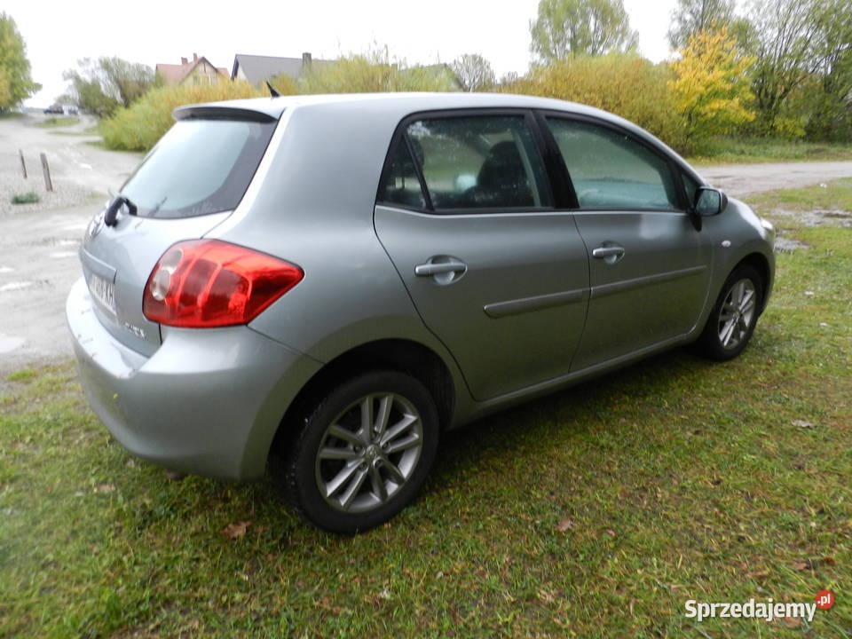 Toyota Auris 16i Automat 5 Drzwi
