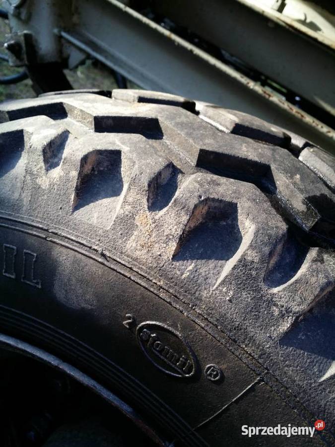 Przyczepa rolnicza wywrotka Sanok D 732 wywrotka nieuszkodzony Nysa