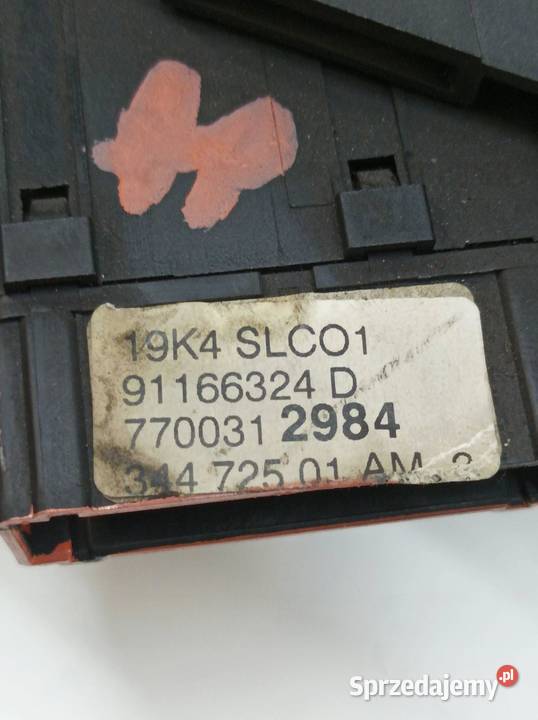 PRZEŁĄCZNIK ZESPOLONY TRAFIC II 7700312984 Opel Rok produkcji 2005