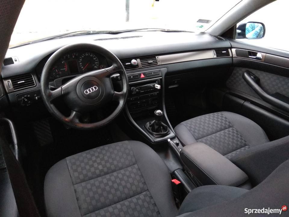Audi A6 C5 24 V6 benzyna 1999 pierwszy Świdnik