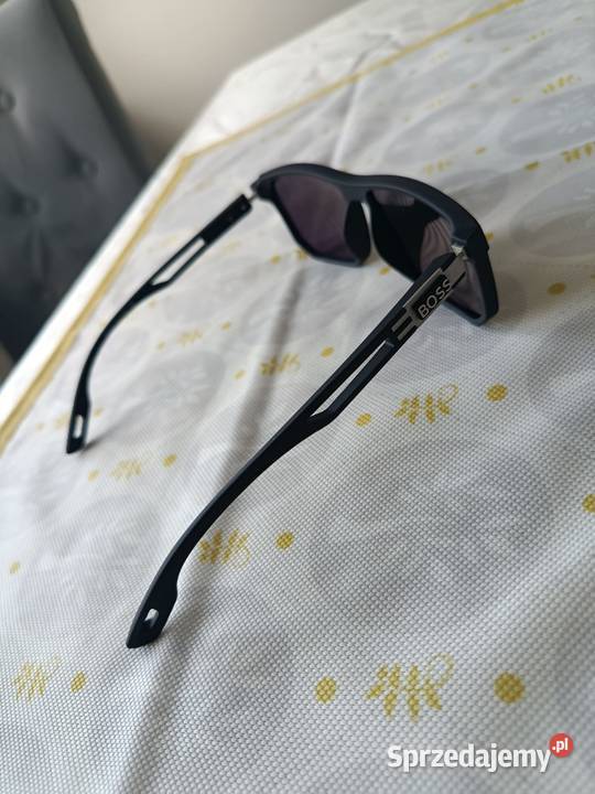 Okulary przeciwsłoneczne unisex marki BOSS Białystok