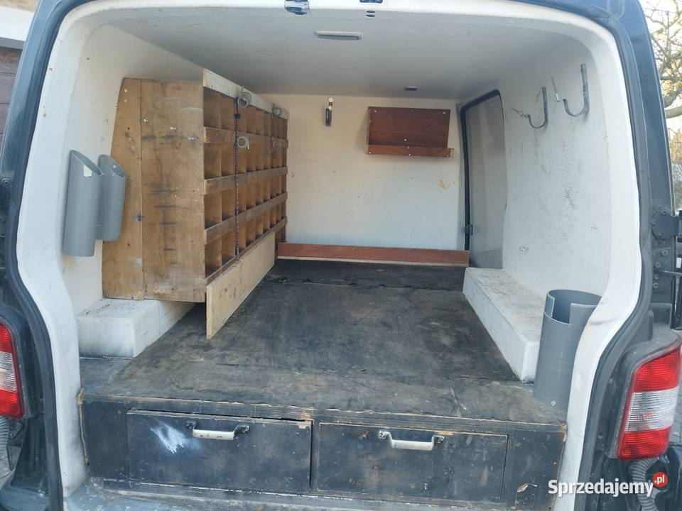 Sprzedam VW T5 2litry 140 blaszak z fabryczną 140KM Lubasz