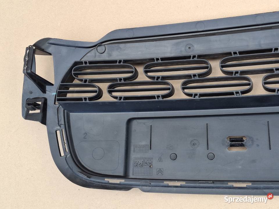 CITROEN C3 III LIFT KRATKA ZDERZAKA PRZÓD ATRAPA osobowe Bieleń