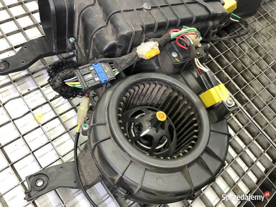 NAGRZEWNICA TYŁ OPEL VIVARO B 93458895 Bus 1419