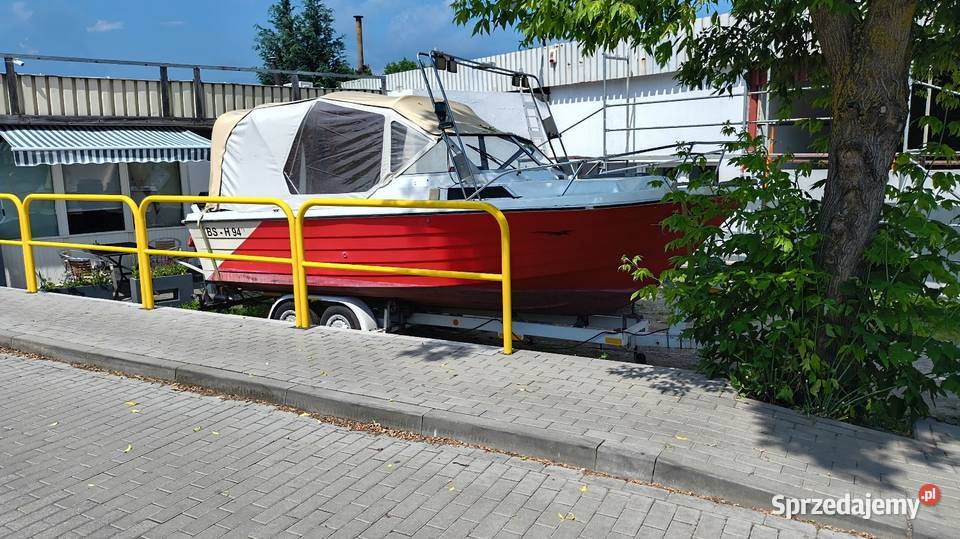 Motorówka z przyczepą i silnikiem Grudziądz