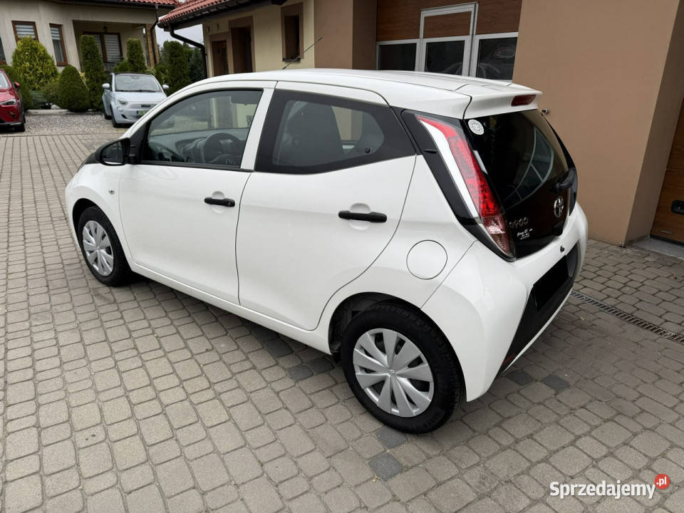 Toyota Aygo 10 69 Klimatyzacja II 2014 58000km śląskie Orzech sprzedam