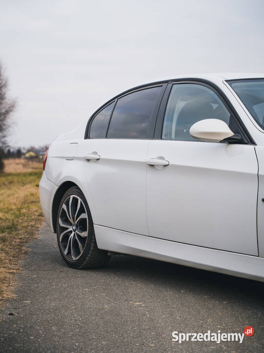 BMW E90 320D biała automat elektrochrom. lusterka boczne Połom Duży