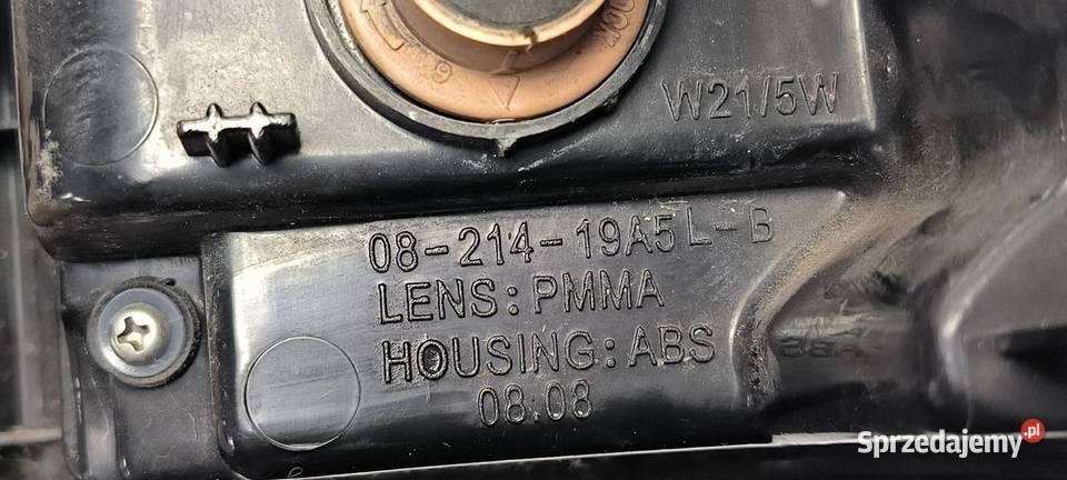 LAMPA LEWA TYŁ MITSHUBISHI PAJERO IV Lipno