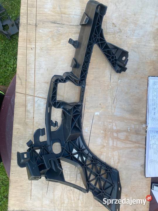 SLIZG ZDERZAKA MERCEDES C W204 AMG 2048850865 Dębica sprzedam