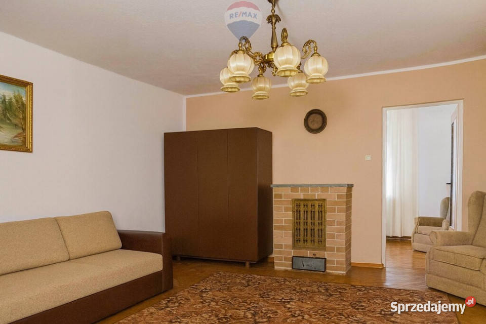 Działka budowlana 2100 m2 z domem Zakręt mieszkalny sprzedam