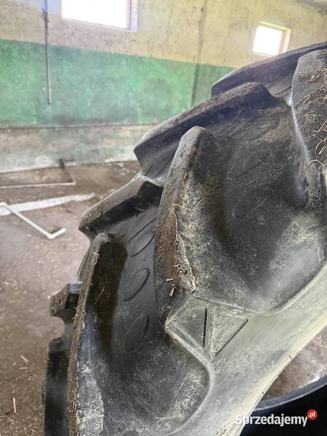 Opona 540x70 r38 Kowiesy