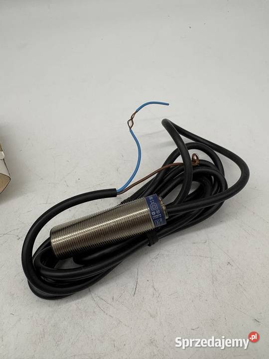 Telemecanique XS1M18MA230 Inductive Sensor
