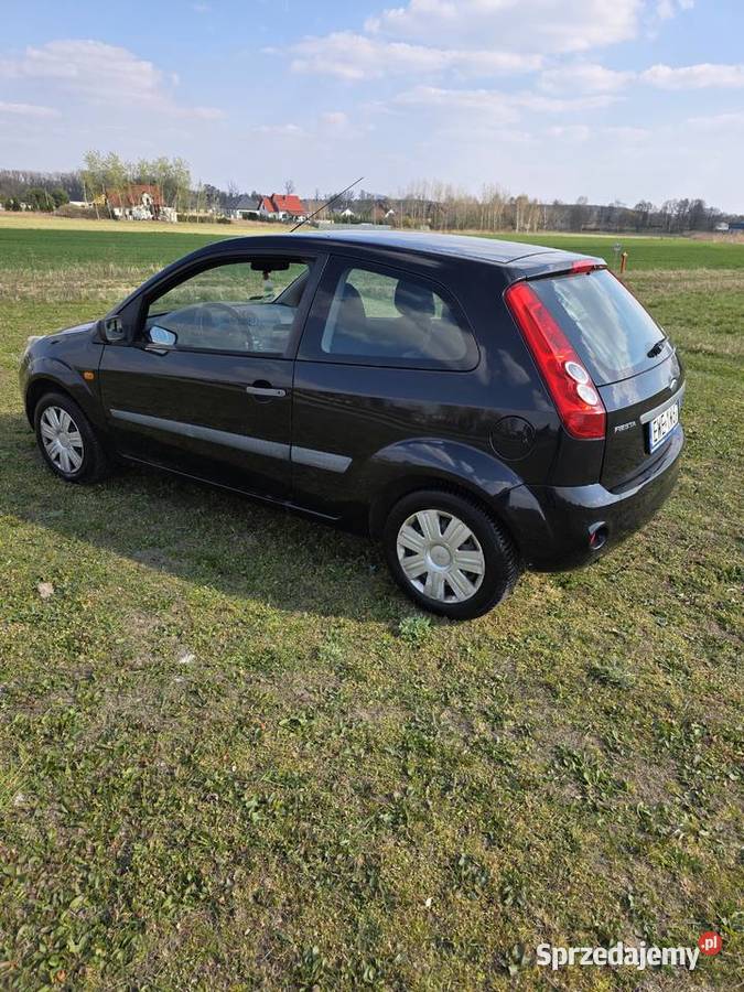 Ford Fiesta lpg 11KM Bukowice sprzedam