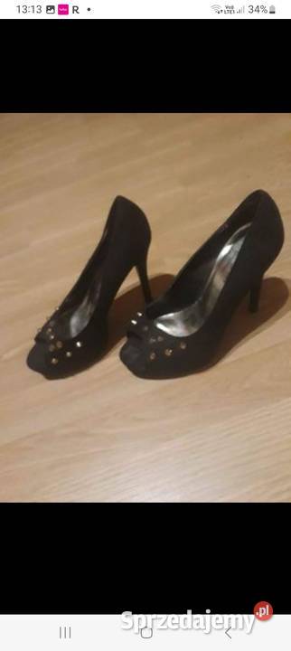 Szpilki w rozmiarze 38