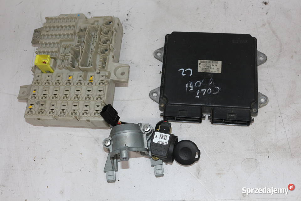 COLT 0408 15 16V ZESTAW STARTOWY A1351502479 komputery Układ elektryczny