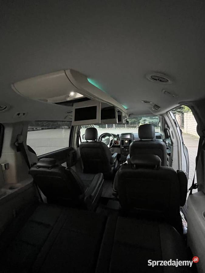 Chrysler Grand Voyager stan 7 os prywatne auto