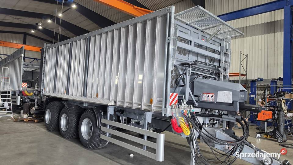 DEM Agro przyczepa objętościowa rozrzutnik nieuszkodzony Sokoły