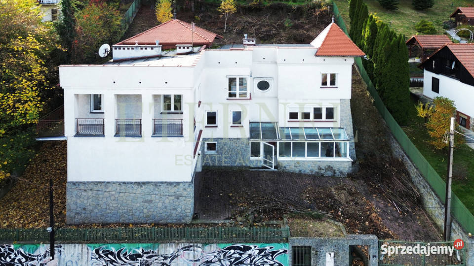 Przestronny dom 350m z widokiem na lasym małopolskie