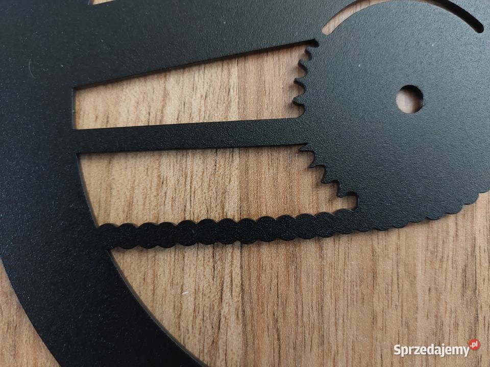 KOMAR 232 sztywniak z metalu na ścianę DUŻY Leszno sprzedam