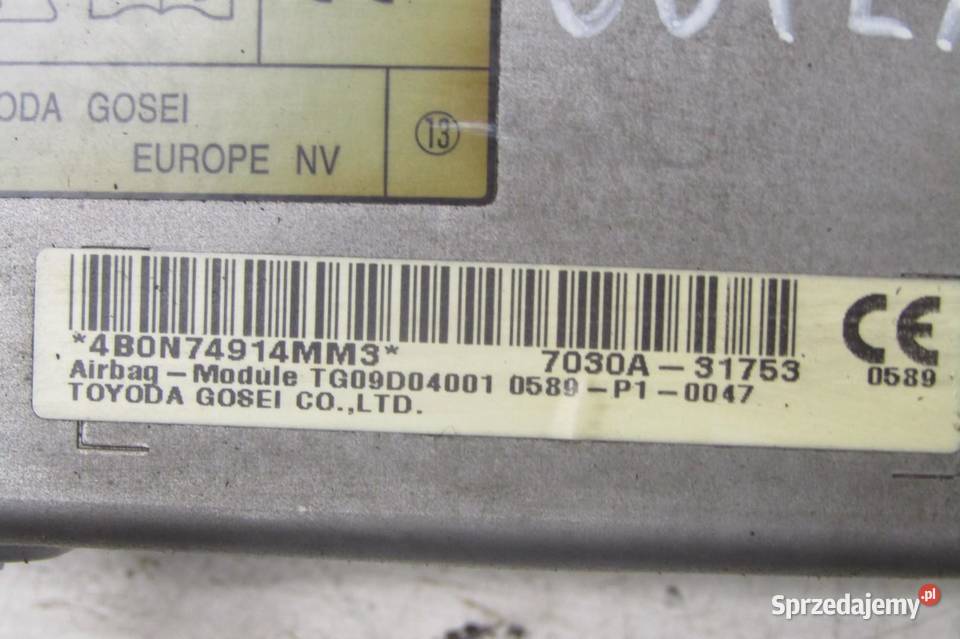 PODUSZKA POWIETRZNA KOLANOWA MITSUBISHI osobowe sprzedam