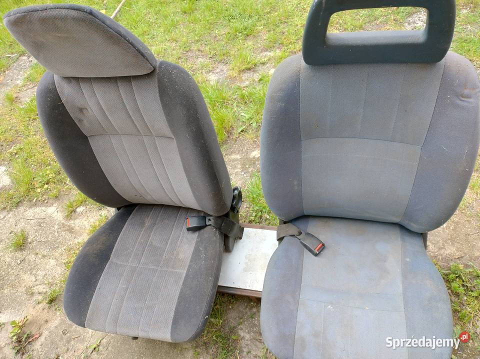 Nissan Vanette tylny rząd siedzeń regulowany z Łódź