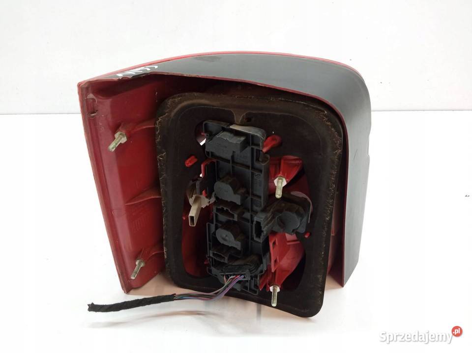 LAMPA TYŁ PRAWA KOMBI LIFT FL VW Volkswagen