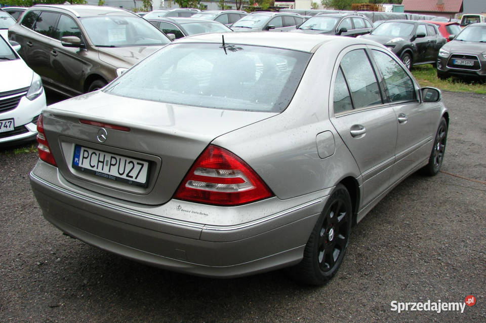 Mercedes C 220 22 CDI 136 W203 20002007 beżowy Piła