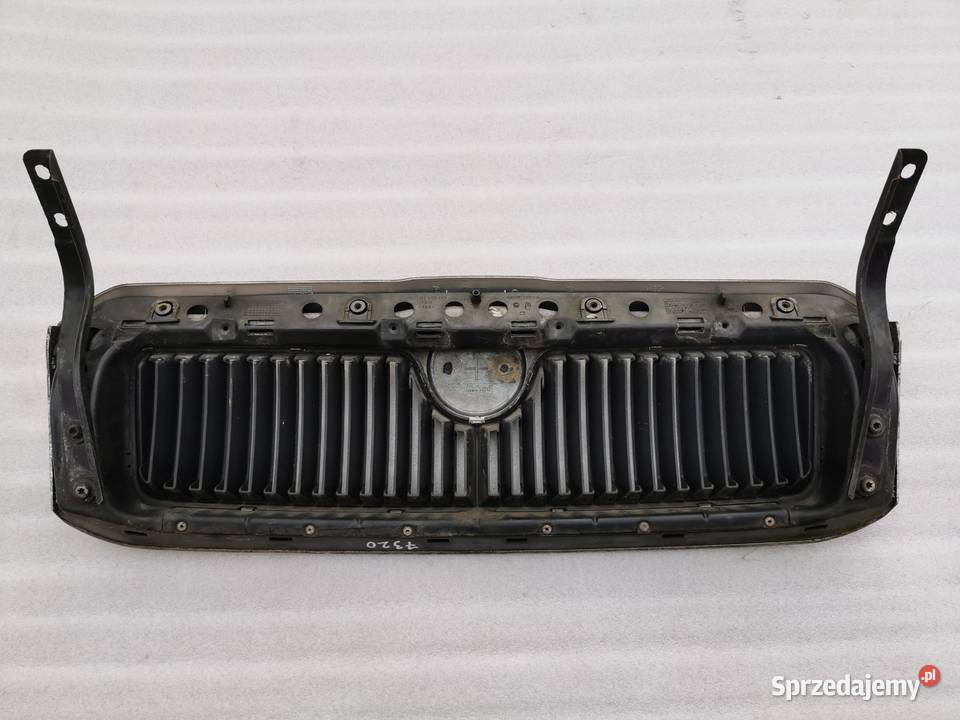 Atrapa Grill Skoda Octavia I Lift 9102 Srebrna osobowe mazowieckie Wyszków